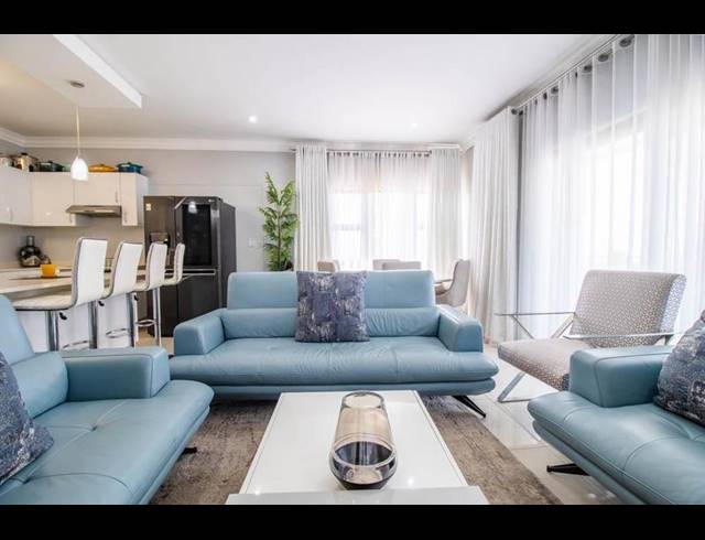 3 BEDROOM APARTMENT FOR SALE IN UMHLANGA RIDGE